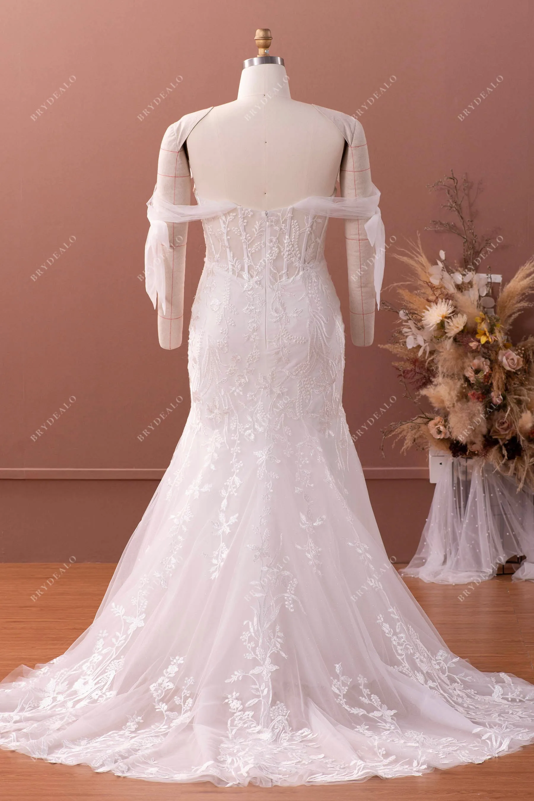 Designer Plus Size Corset Off Shoulder Wild Lace Mermaid Bridal Dress