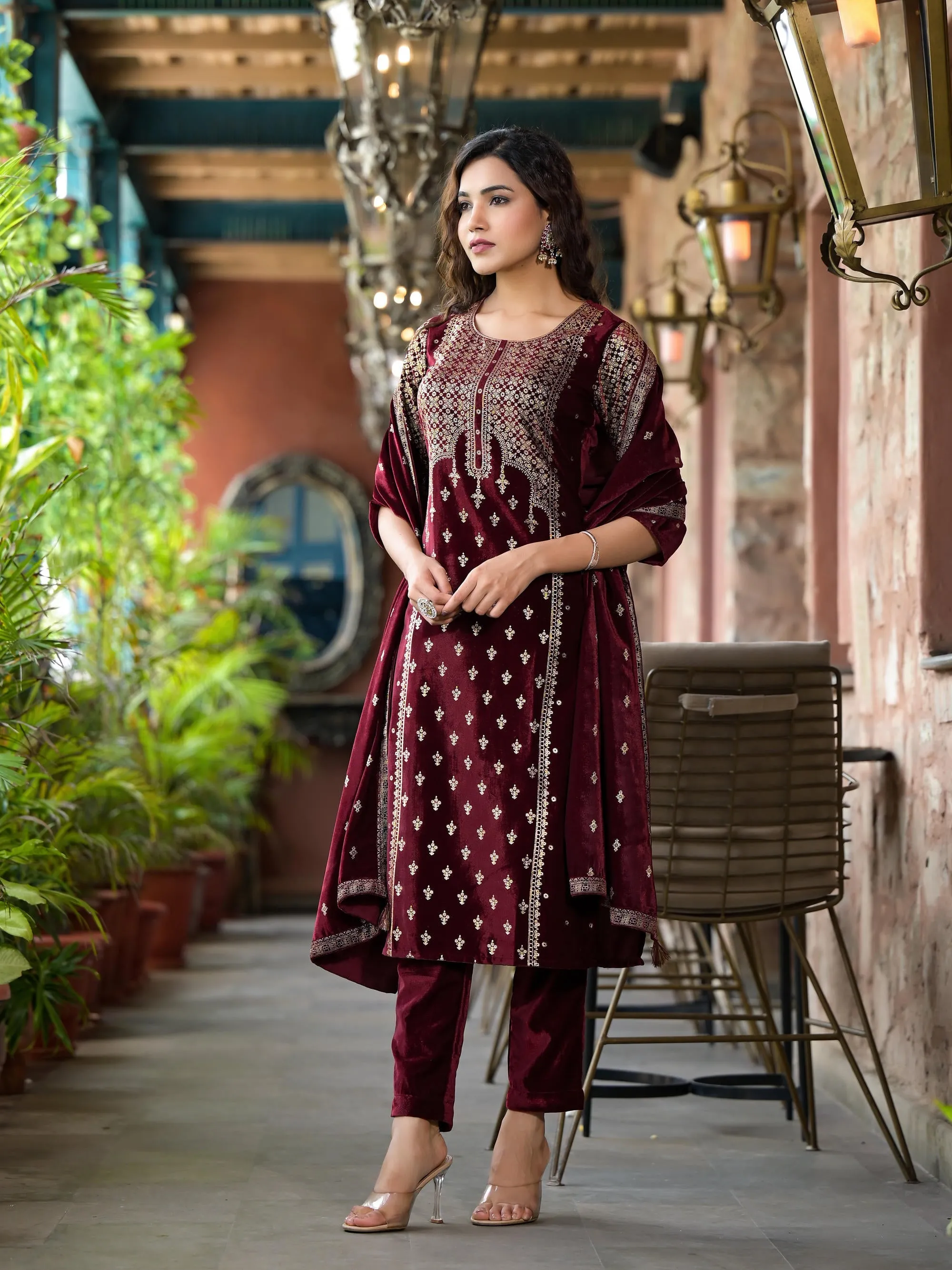 Maroon Ethnic Motif Printed Velvet Kurta Set With Tassels