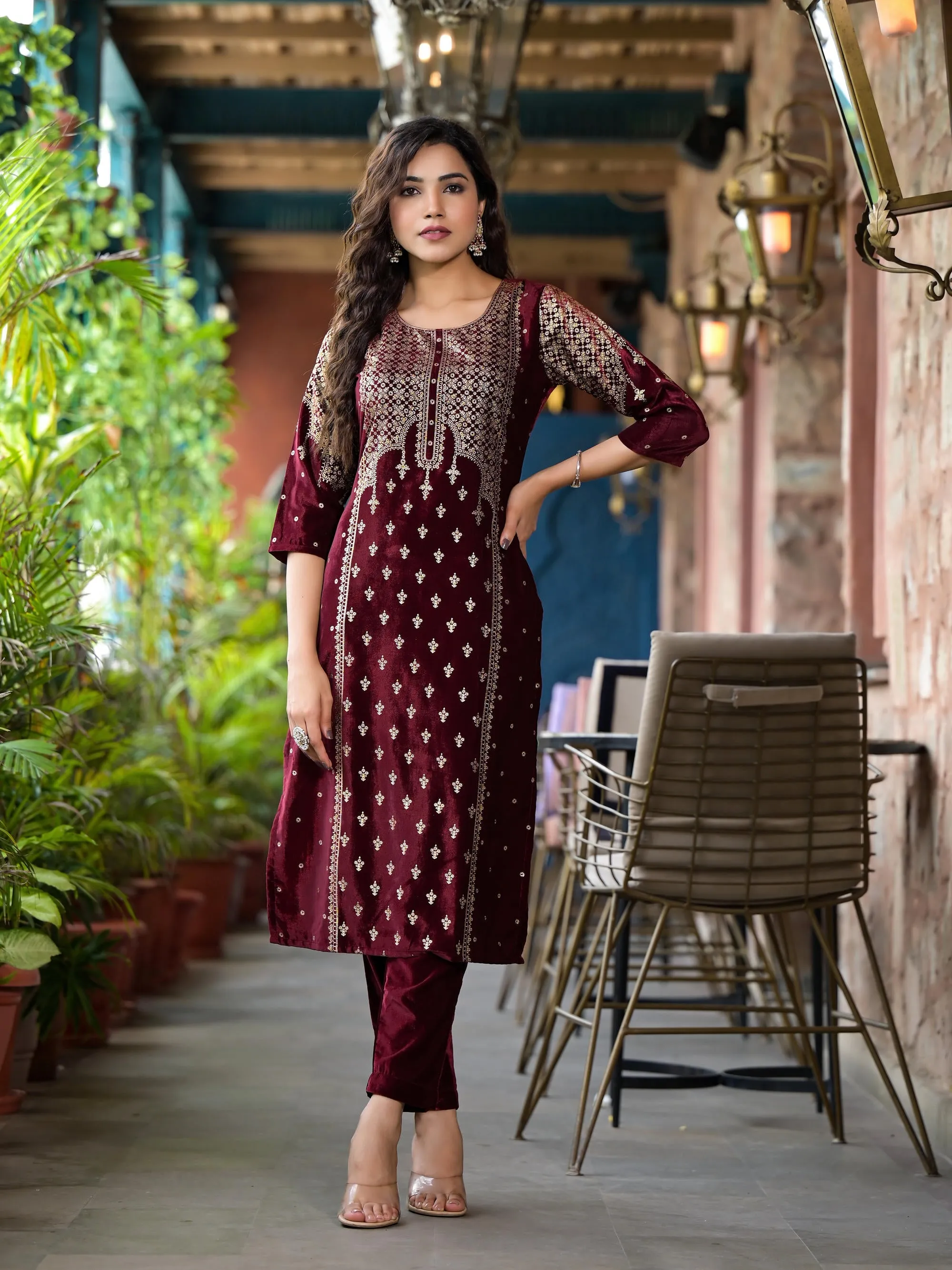 Maroon Ethnic Motif Printed Velvet Kurta Set With Tassels