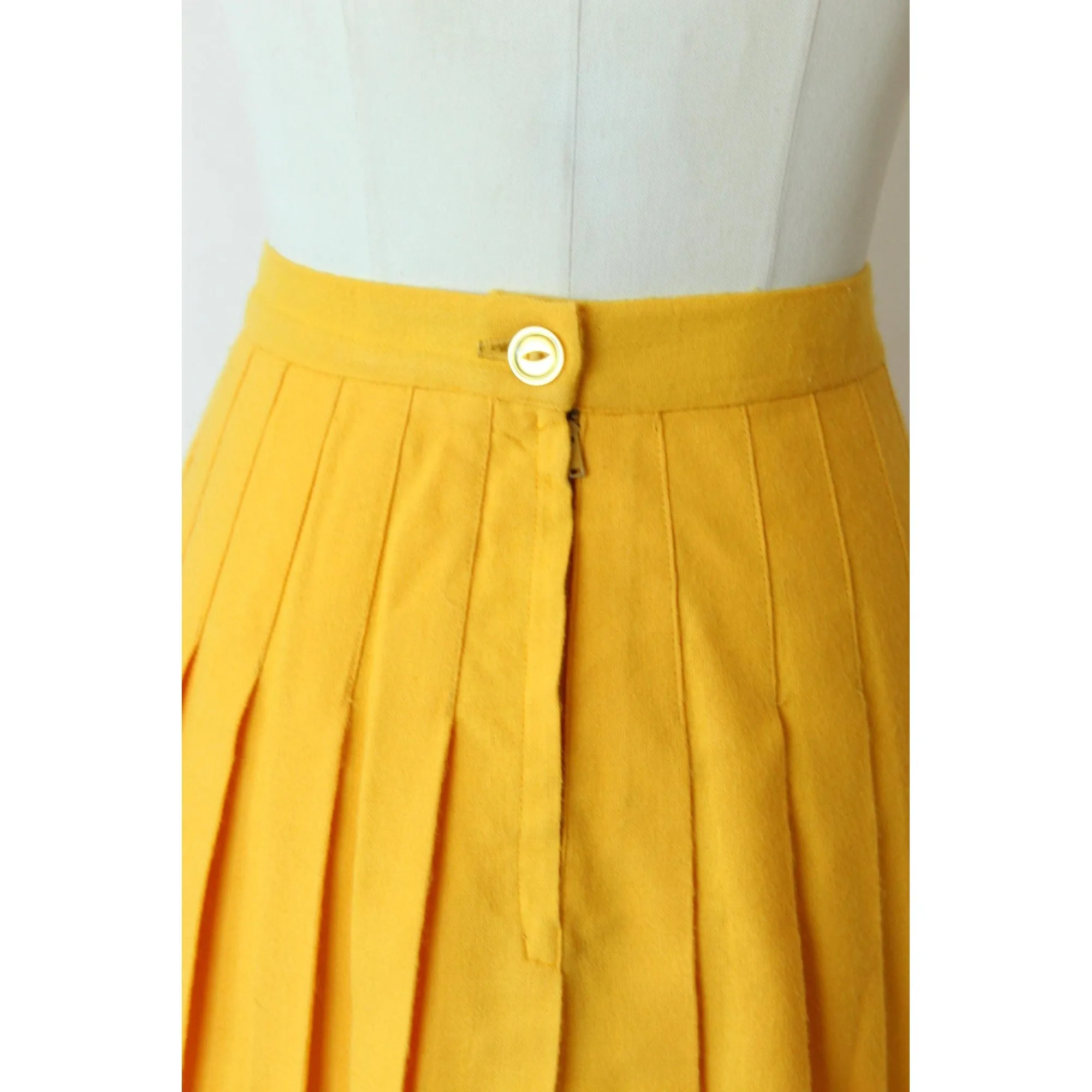 Vintage 1960s Yellow and Black Cheerleader Skirt