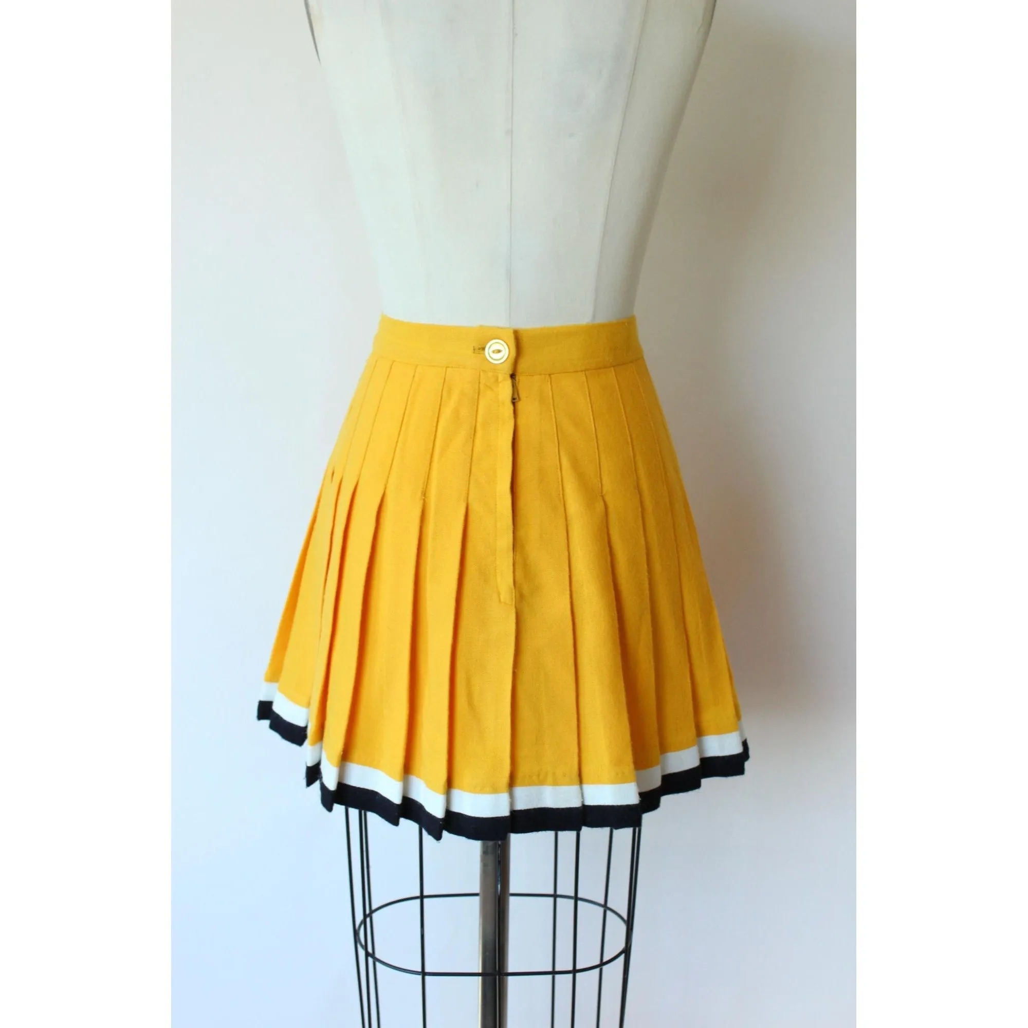 Vintage 1960s Yellow and Black Cheerleader Skirt