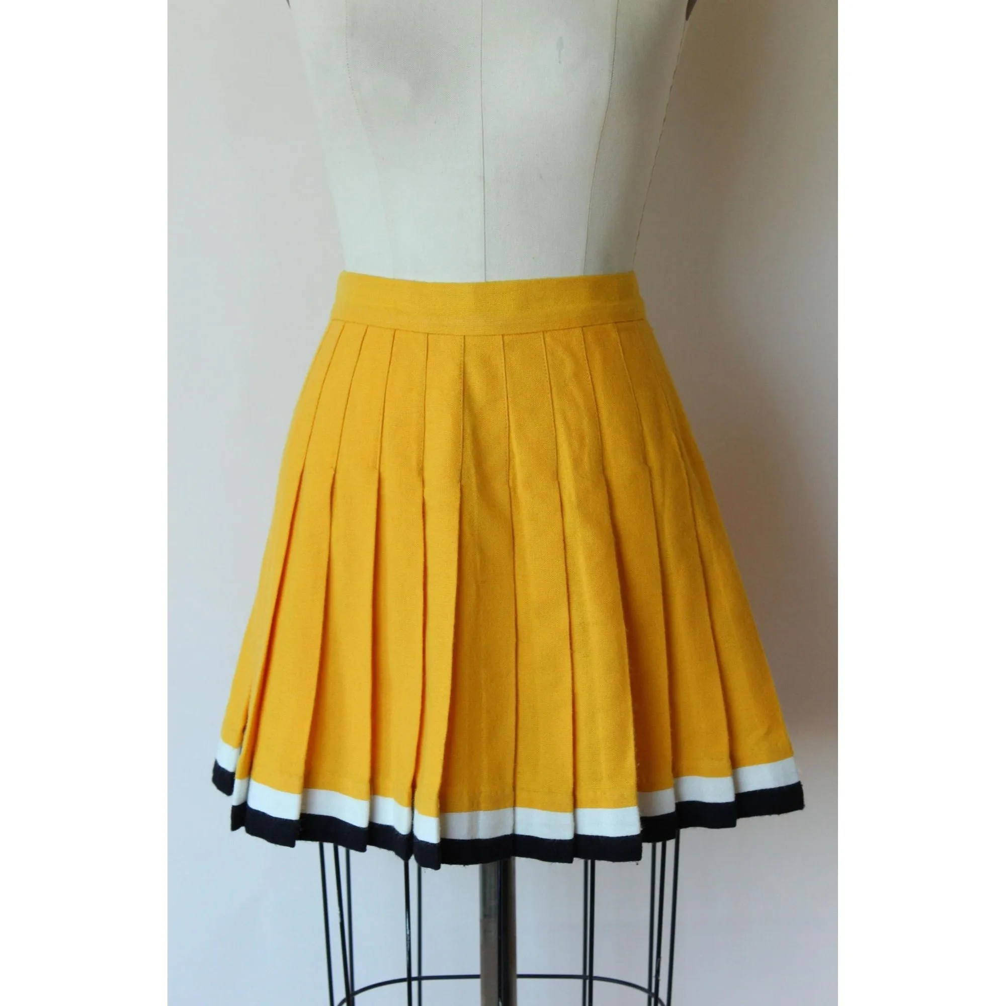 Vintage 1960s Yellow and Black Cheerleader Skirt