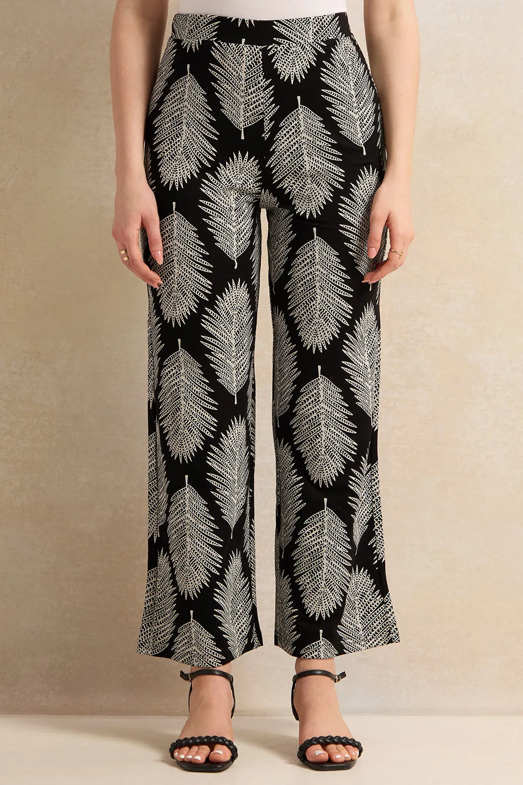 Women Black Printed Straight Leg Trousers