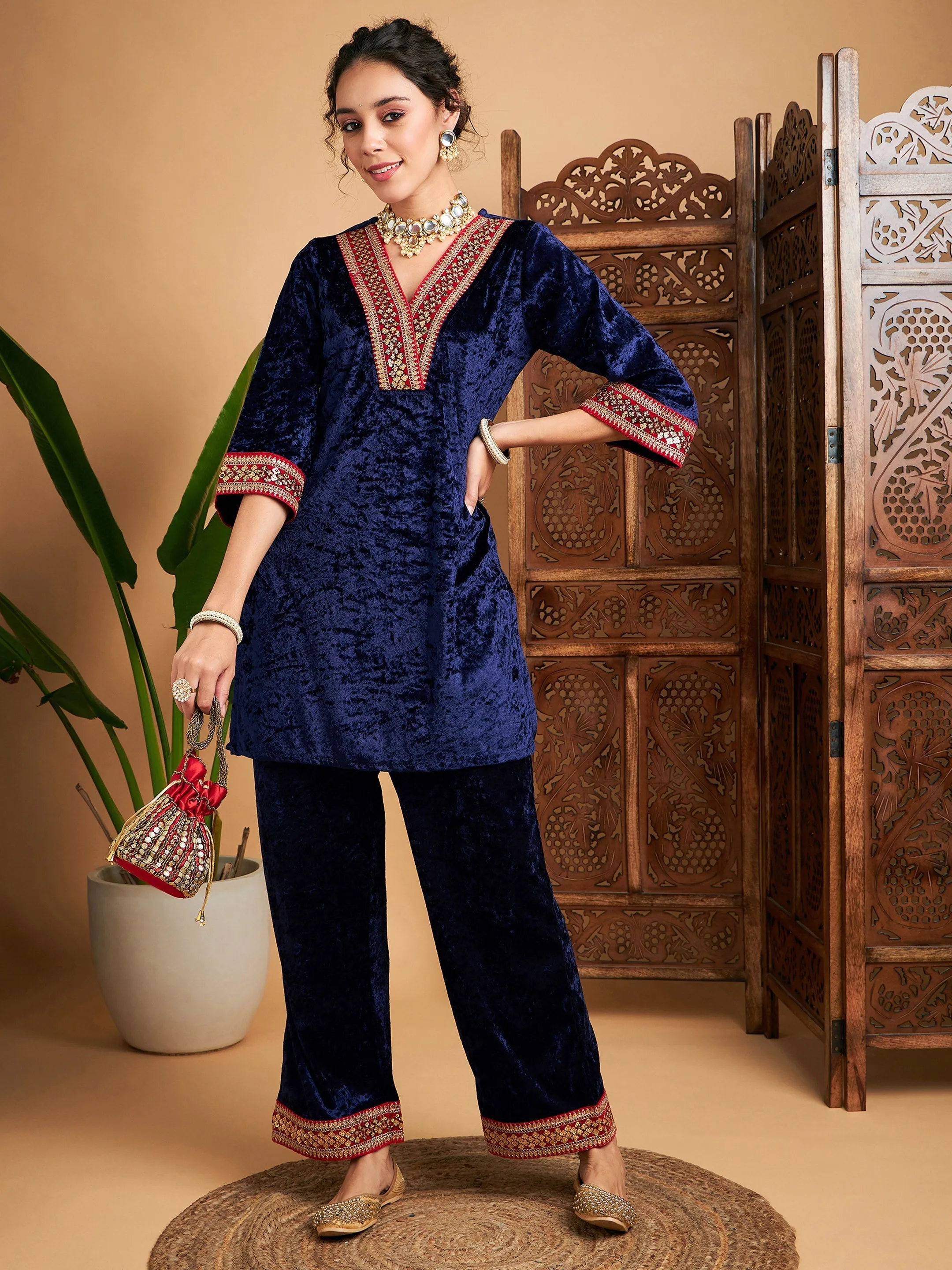 Women Navy Velvet Embroidered Short Kurta With Pants