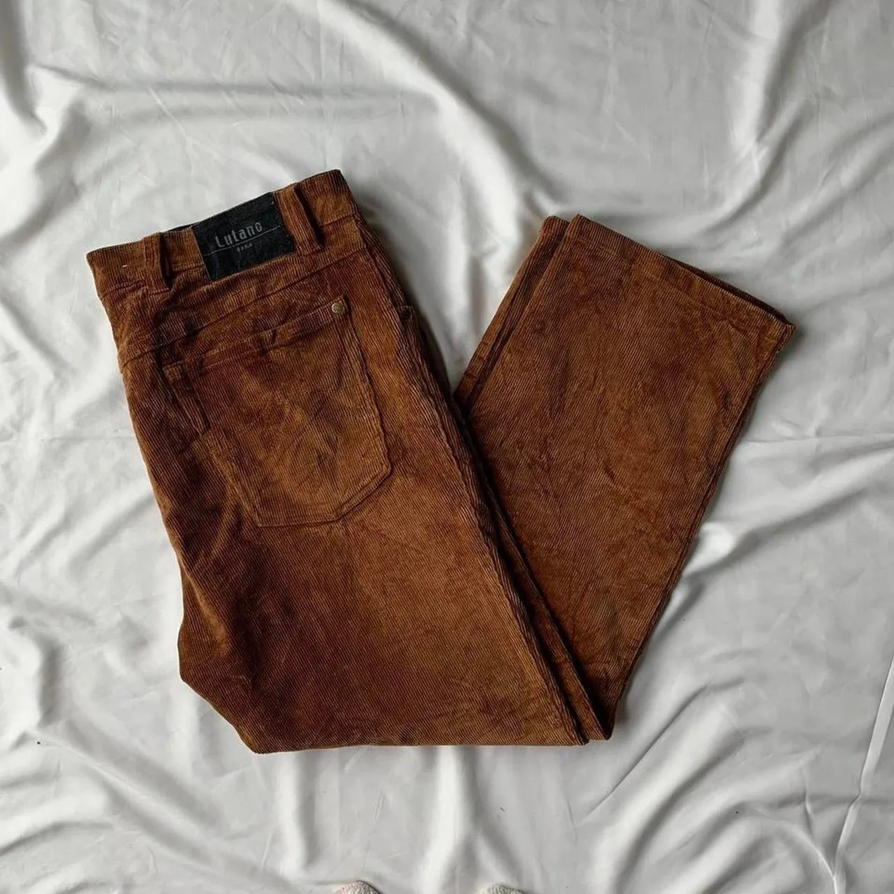 Women’s Corduroy Jeans - 25 piece